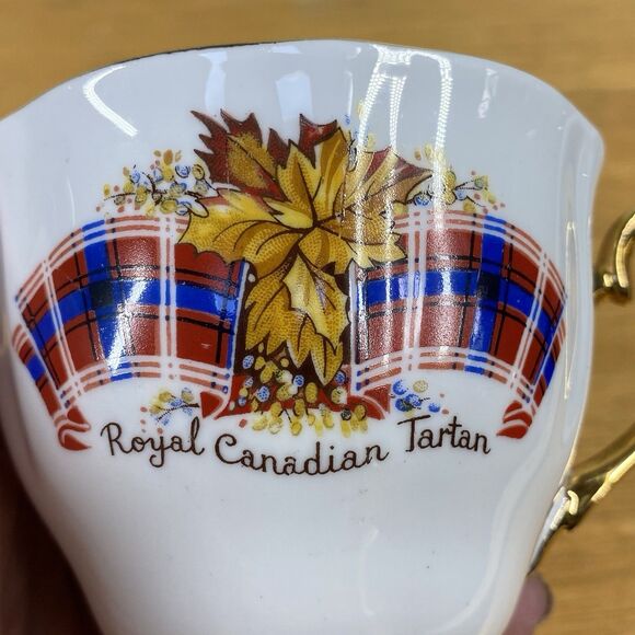 Vintage Windsor Bone China Royal Canadian Tartan Teacup & Saucer Made in England - Picture 14 of 16